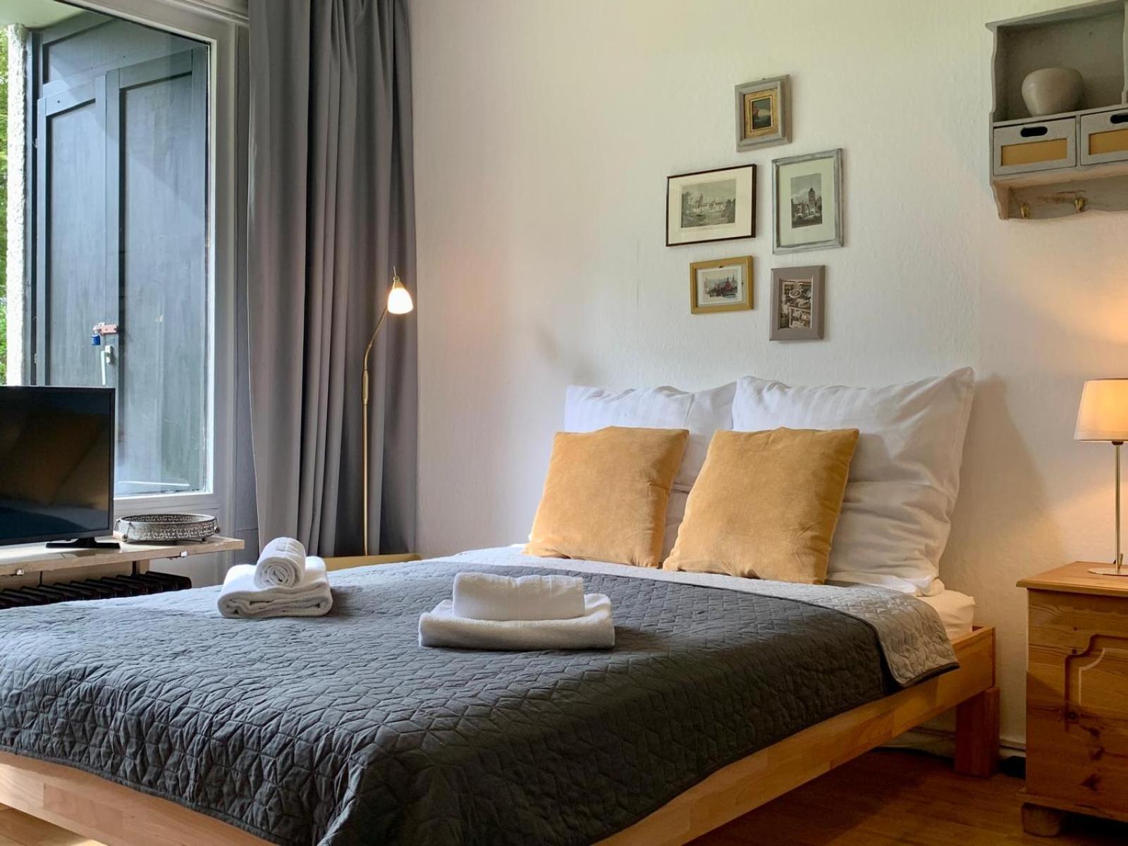 Tt Living Apartment Luebeck I Souterrain Wohnung Mit Terrasse I Naehe Hbf I Kostenlos Parken Exterior photo